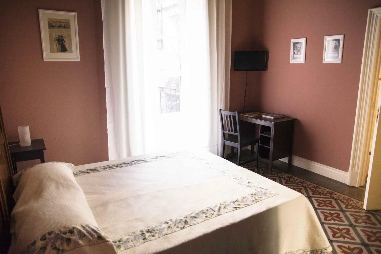 Nabucco Bed & Breakfast Catania Bagian luar foto